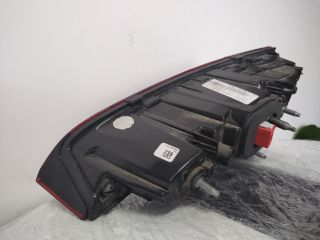 bontott AUDI A4 B9 Bal Hátsó Lámpa