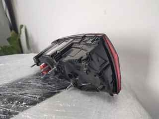 bontott AUDI A4 B9 Bal Hátsó Lámpa