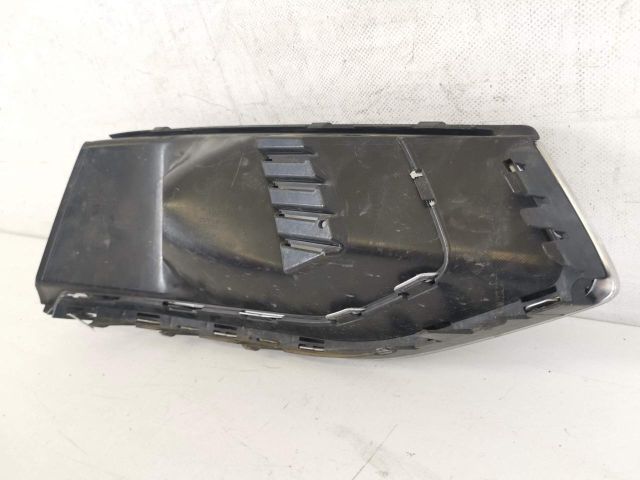 bontott AUDI A4 B9 Bal Ködzárófény Keret