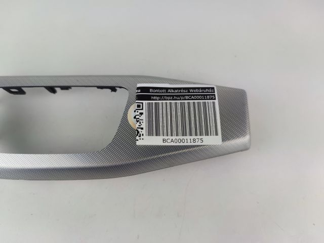 bontott AUDI A4 B9 Bal Műszerfal Díszléc