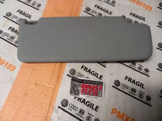 bontott AUDI A4 B9 Bal Napellenző