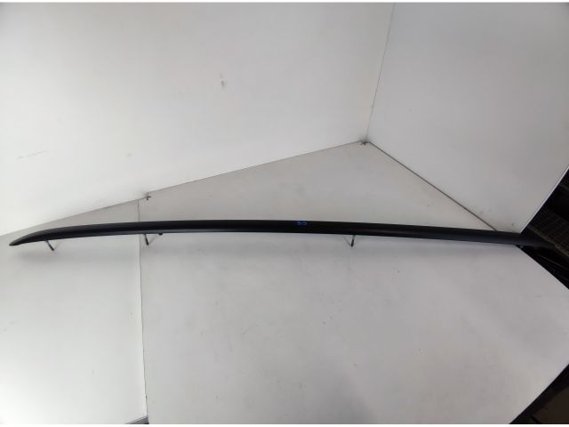 bontott AUDI A4 B9 Bal Tetősín