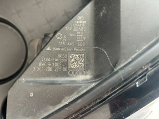 bontott AUDI A4 B9 Bal Xenon Fényszóró