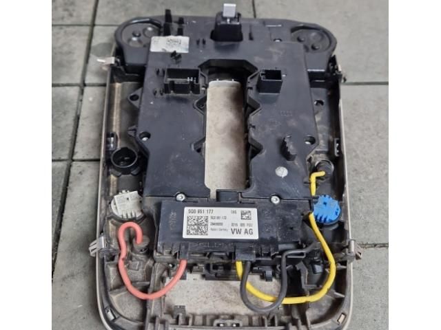 bontott AUDI A4 B9 Beltér Világítás Első