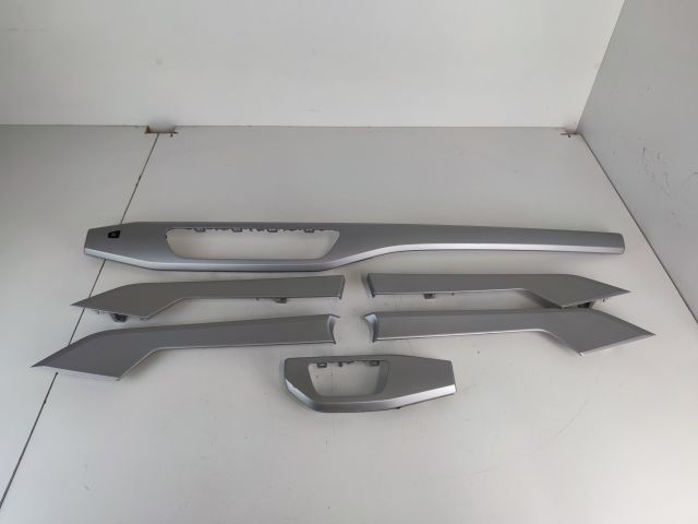 bontott AUDI A4 B9 Beltéri Dekor Szett