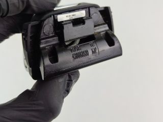 bontott AUDI A4 B9 Csomagrögzítő