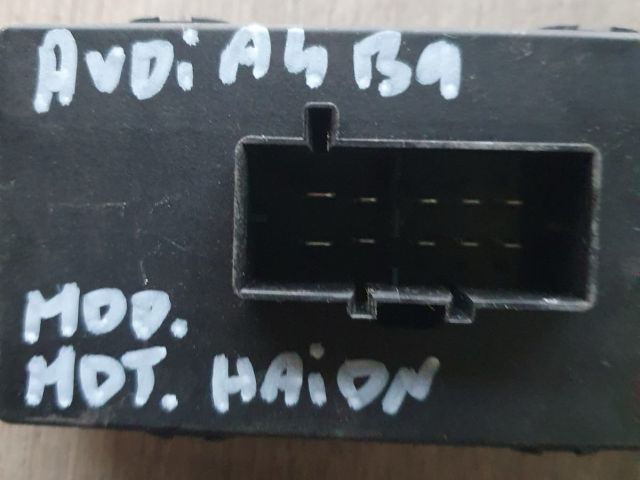 bontott AUDI A4 B9 Csomagtér Ajtó Vezérlőegység