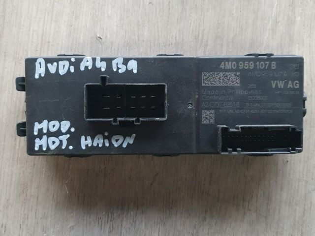 bontott AUDI A4 B9 Csomagtér Ajtó Vezérlőegység