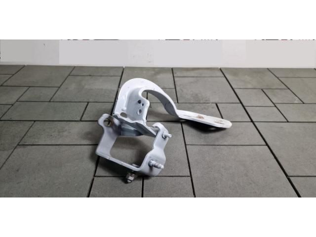 bontott AUDI A4 B9 Csomagtérajtó Bal Zsanér