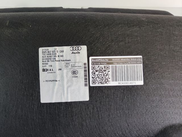 bontott AUDI A4 B9 Csomagtérajtó Burkolat Alsó