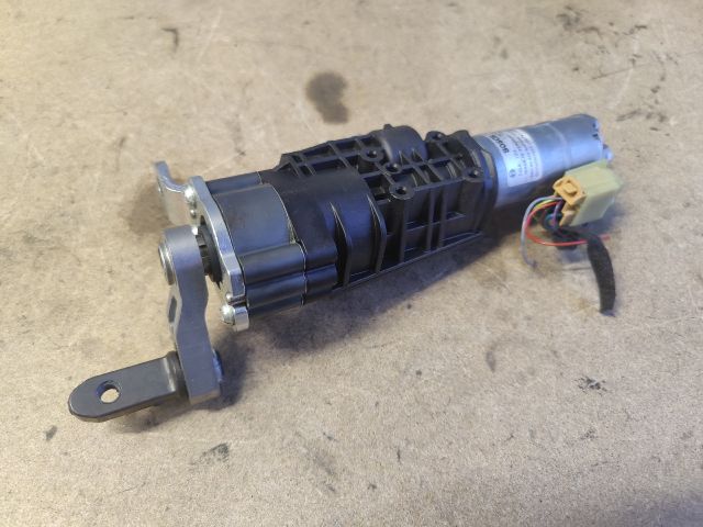 bontott AUDI A4 B9 Csomagtérajtó Motor