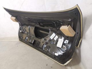 bontott AUDI A4 B9 Csomagtérajtó (Üres lemez)