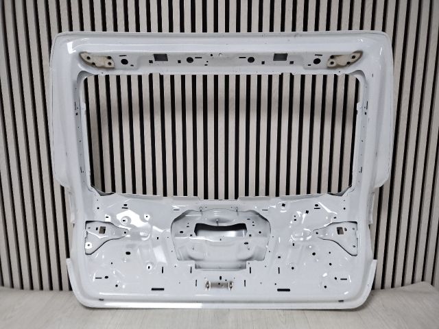 bontott AUDI A4 B9 Csomagtérajtó (Üres lemez)