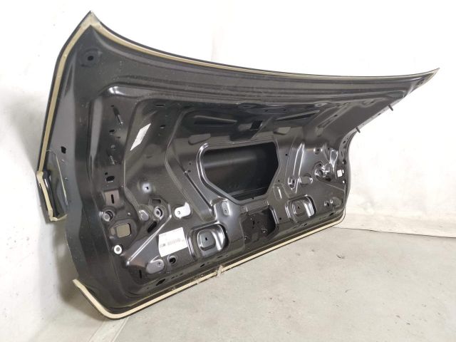 bontott AUDI A4 B9 Csomagtérajtó (Üres lemez)