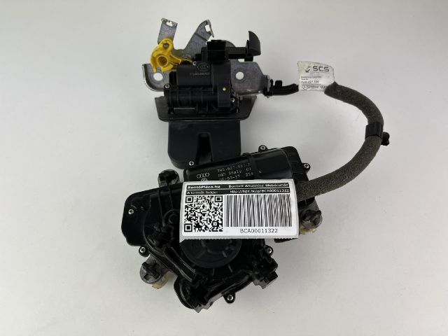 bontott AUDI A4 B9 Csomagtérajtó Zárbetét