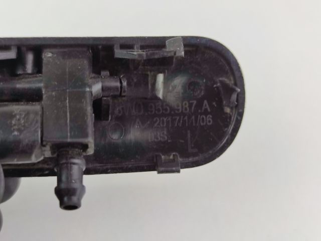 bontott AUDI A4 B9 Első Ablakmosó Fúvóka