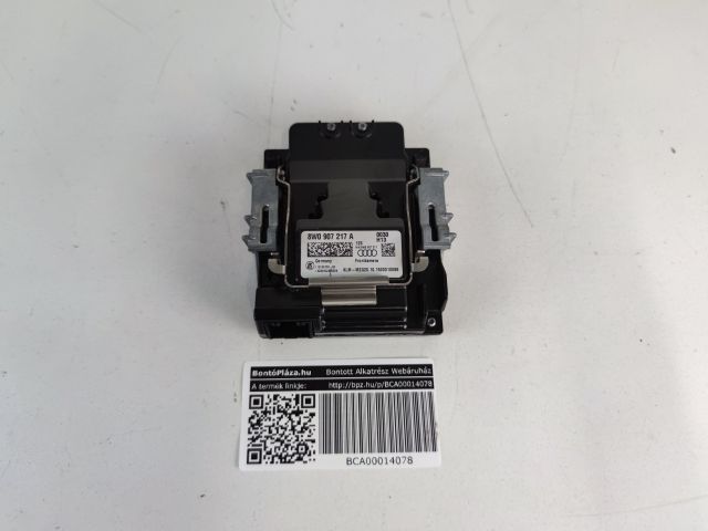 bontott AUDI A4 B9 Első Éjjellátó Kamera