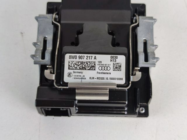 bontott AUDI A4 B9 Első Éjjellátó Kamera