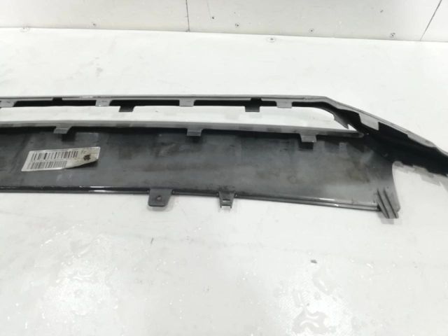 bontott AUDI A4 B9 Első Lökhárító Légterelő