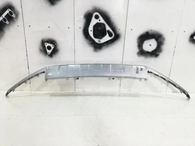 bontott AUDI A4 B9 Első Lökhárító Légterelő