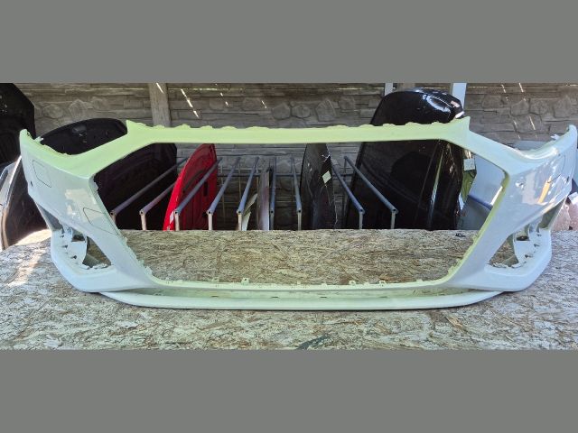 bontott AUDI A4 B9 Első Lökhárító (Üresen)