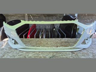 bontott AUDI A4 B9 Első Lökhárító (Üresen)