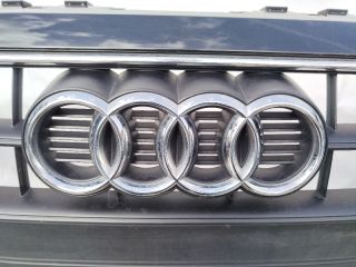 bontott AUDI A4 B9 Első Lökhárító (Üresen)