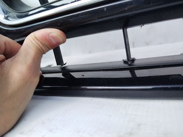 bontott AUDI A4 B9 Első Lökhárító (Üresen)