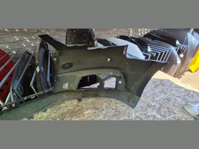 bontott AUDI A4 B9 Első Lökhárító (Üresen)