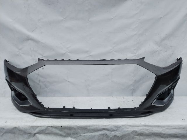 bontott AUDI A4 B9 Első Lökhárító (Üresen)