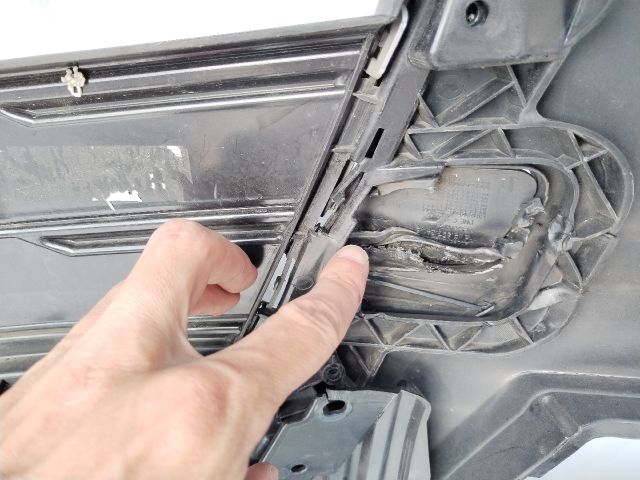 bontott AUDI A4 B9 Első Lökhárító (Üresen)