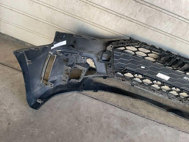 bontott AUDI A4 B9 Első Lökhárító (Üresen)