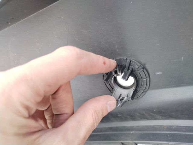 bontott AUDI A4 B9 Első Lökhárító (Üresen)