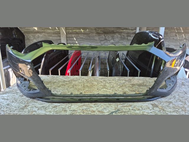 bontott AUDI A4 B9 Első Lökhárító (Üresen)