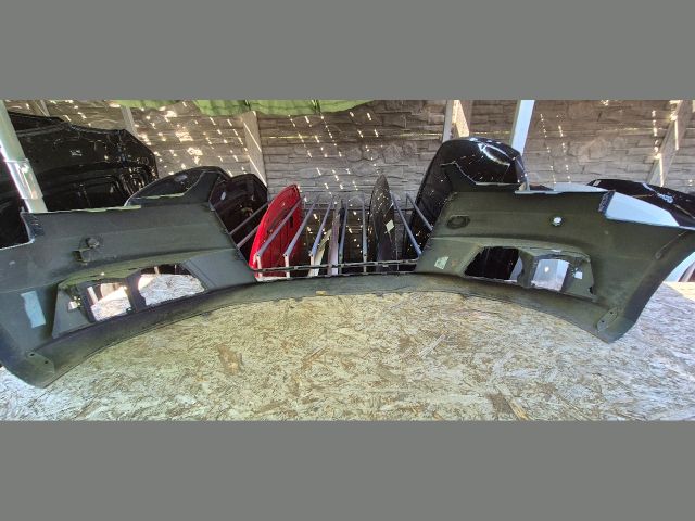 bontott AUDI A4 B9 Első Lökhárító (Üresen)