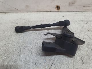 bontott AUDI A4 B9 Első Xenon Szintszabályzó Jeladó