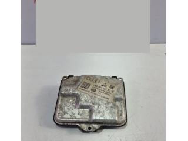 bontott AUDI A4 B9 Fényszóró Elektronika