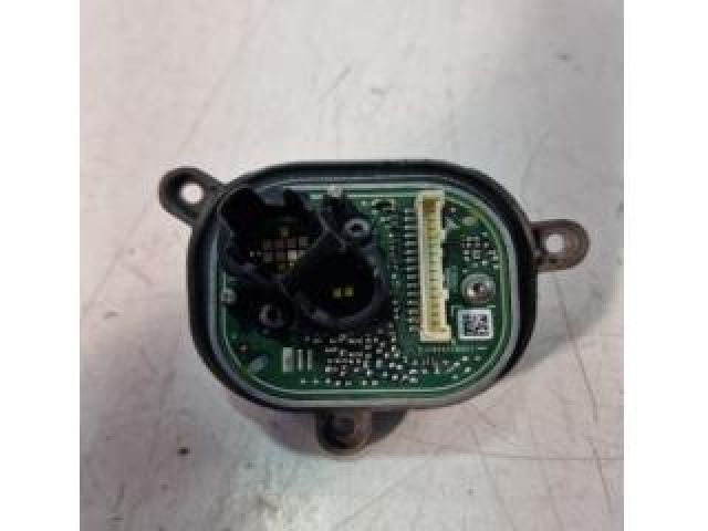 bontott AUDI A4 B9 Fényszóró Elektronika