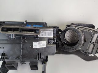 bontott AUDI A4 B9 Fűtés Box