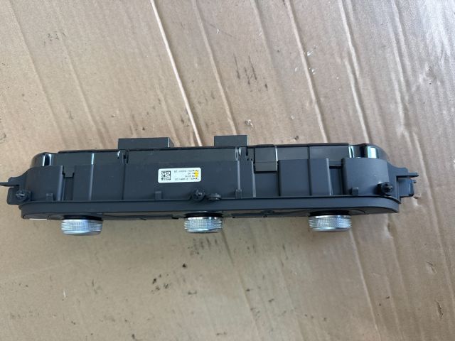 bontott AUDI A4 B9 Fűtéskapcsoló (manuális klímás)