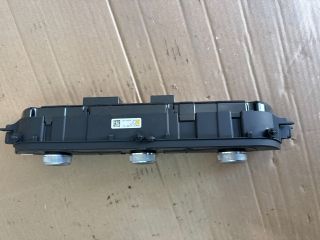 bontott AUDI A4 B9 Fűtéskapcsoló (manuális klímás)