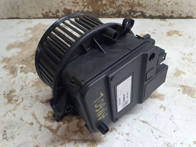 bontott AUDI A4 B9 Fűtőmotor (Klímás)