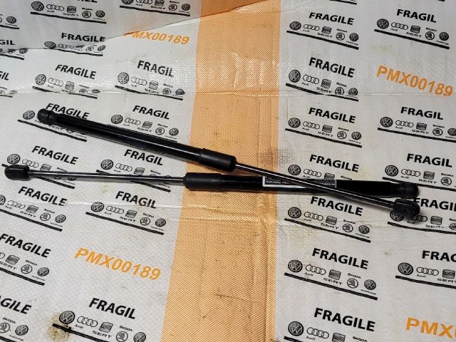 bontott AUDI A4 B9 Gázrugós Kitámasztó Teleszkóp Pár Csomagtérajtó