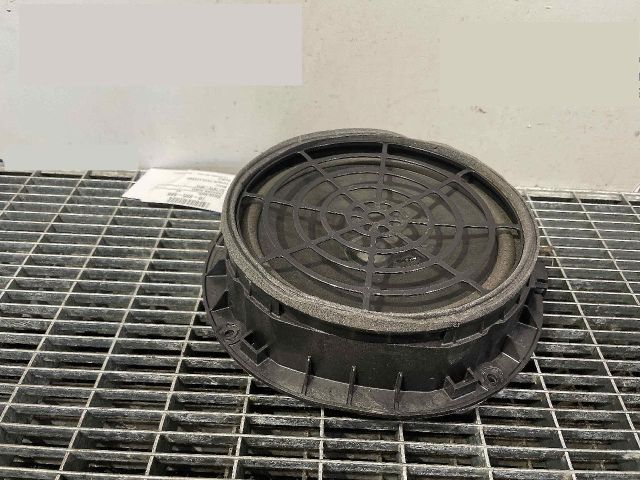bontott AUDI A4 B9 Hangszóró (Pozíciófüggetlen)
