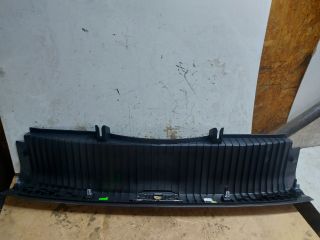 bontott AUDI A4 B9 Hátfal Burkolat