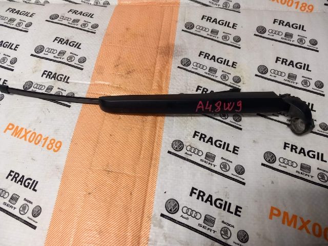 bontott AUDI A4 B9 Hátsó Ablaktörlő Kar