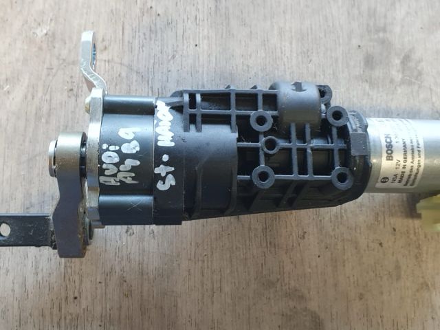 bontott AUDI A4 B9 Hátsó Ablaktörlő Motor