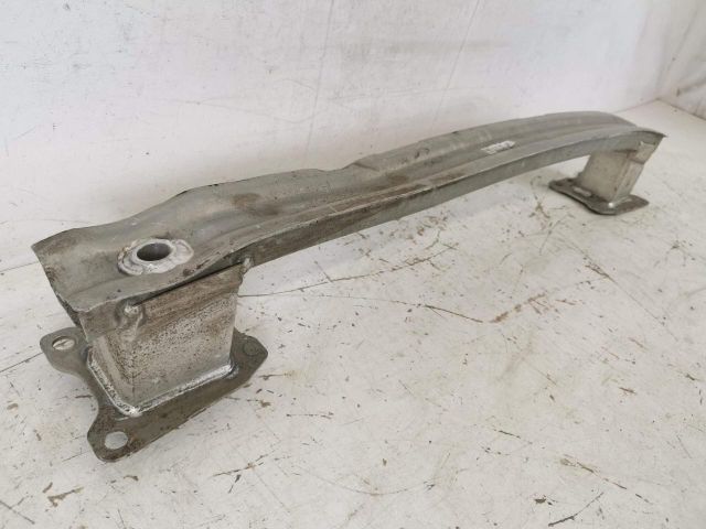 bontott AUDI A4 B9 Hátsó Lökhárító Merevítő (Fém)