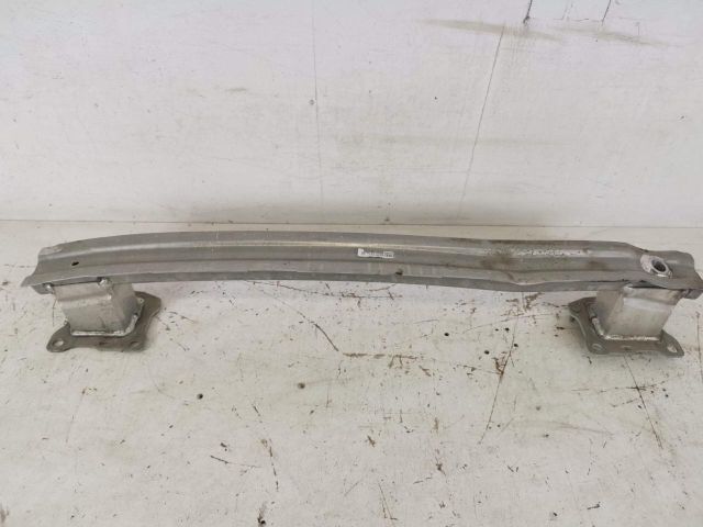 bontott AUDI A4 B9 Hátsó Lökhárító Merevítő (Fém)