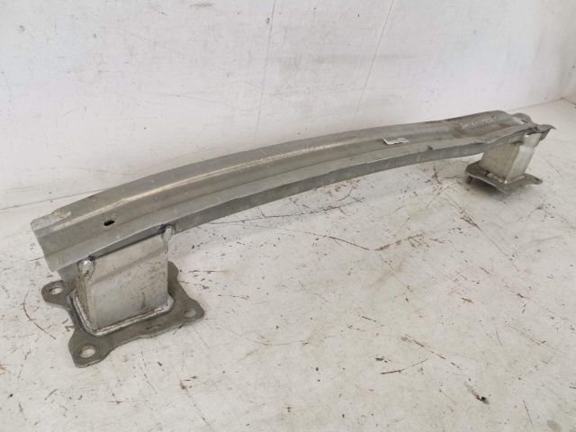 bontott AUDI A4 B9 Hátsó Lökhárító Merevítő (Fém)